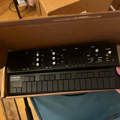 Vongon Replay 28-Key Digital Synthesizer 2024 - Present - Black image 2