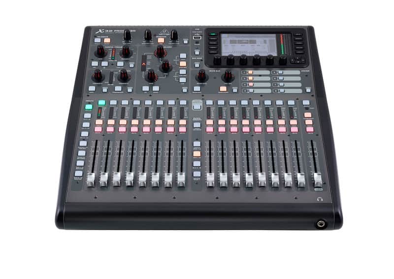 Behringer X32 Producer 40-Input, 25-Bus Rack-Mountable Digital Mikser image 1