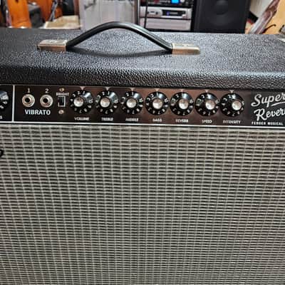 Fender '65 Super Reverb Reissue 45-Watt 4x10" Guitar Combo 2001 - Present - Black image 2