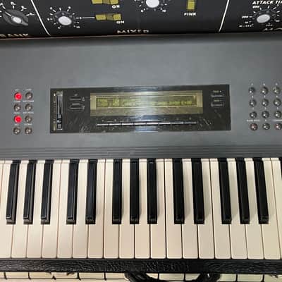 Korg M1 Music Workstation with case image 7