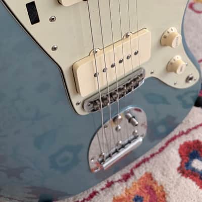Early 2000’s Fender American Vintage '62 Jazzmaster - Ice Blue Metallic image 6