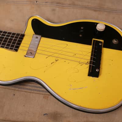 Harmony Silvertone Stratotone Newport 1950's Yellow image 9