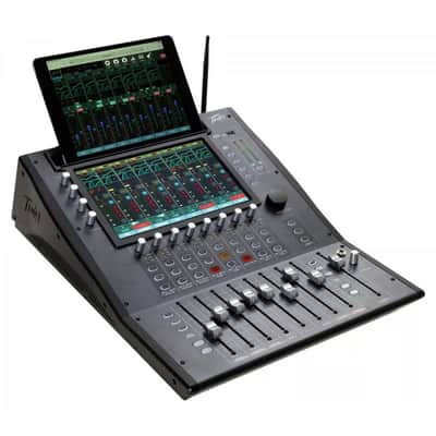 Peavey Aureus 28-Channel Digital Mixer. New with Full Warranty! image 2