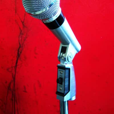 Vintage 1970's Shure 565S dynamic cardioid microphone Dual Z Satin Chrome w accessories 565 565SD image 8