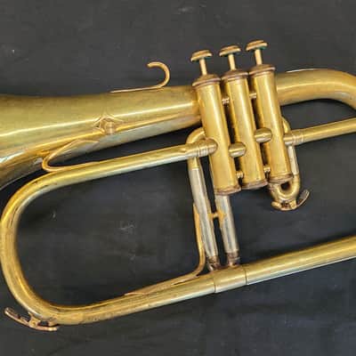 Couesnon Triebert Moderne Flugelhorn 1950s-1960s - Lacquered Brass Bild 4