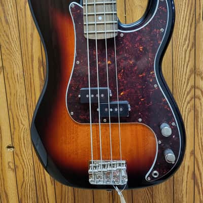 Fender Squier Classic Vibe 60's Sunburst Precision P Bass Guitar w/ Fender Hard Case image 1