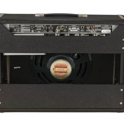 FENDER - 64 Custom Deluxe Reverb  230V EUR - 8180006000 image 3
