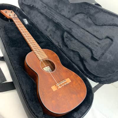 Martin 1T IZ Mahogany Tenor Ukulele 2018 - Excellent Condition image 2