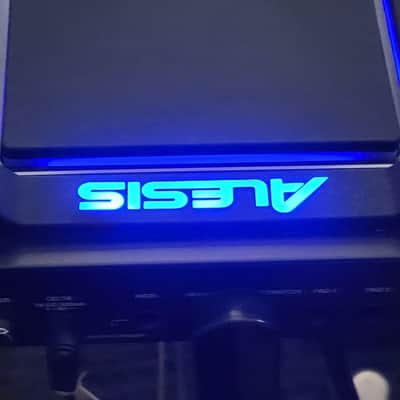 Alesis SamplePad Pro 8-Pad Percussion and Sample-Triggering Instrument 2016-Black image 5