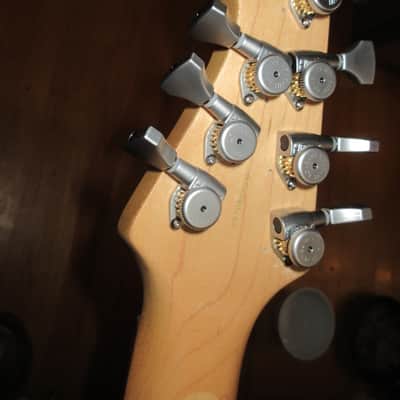 Dean Avalanche 7 • 7-String Electric Guitar image 8