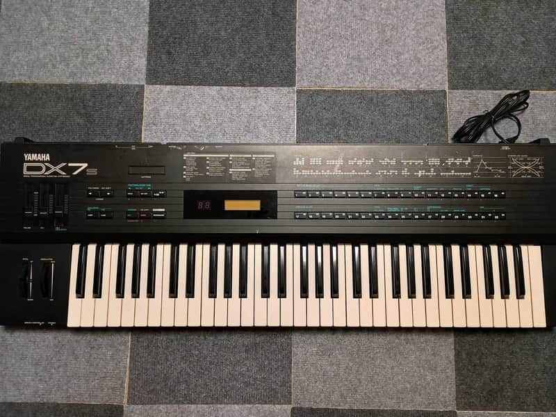 Yamaha DX7S | Reverb Canada