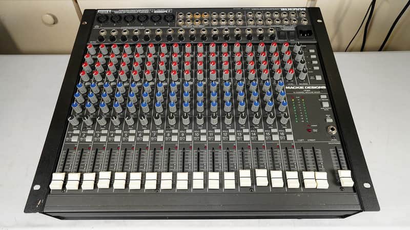 レア Mackie CR1604-VLZ 16ch アナログミキサー 希少 Mackie CR1604-VLZ 16-Channel Mic / Line Mixer | Reverb