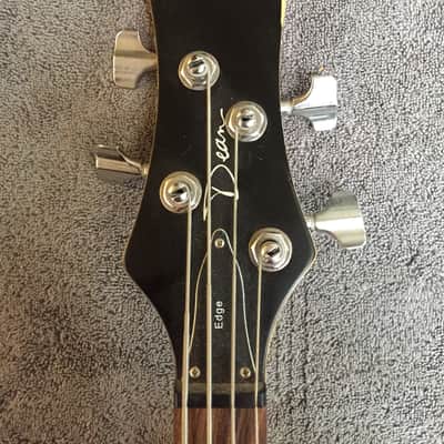 Dean edge 1 4 string bass 2002 Black image 3