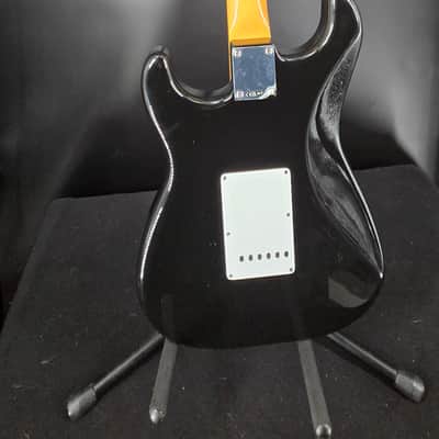 Fender Vintera® III Early '60s Stratocaster®, Rosewood Fingerboard, Black image 7