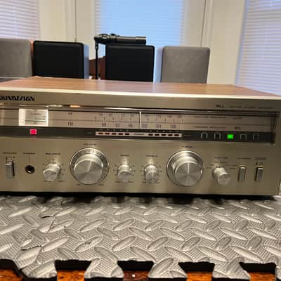 Vintage Soundesign PLL/AM/FM Stereo Receiver 5145 Vintage Stereo Receiver image 1