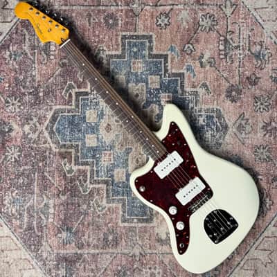 2019 Squier Classic Vibe ‘60s Jazzmaster Left Handed Olympic White Offset Electric Guitar W/ Fender Gigbag! image 3