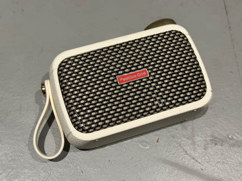 Postive Grid Spark GO 5-watt 1 x 2-inch Combo Amplifier - White image 1