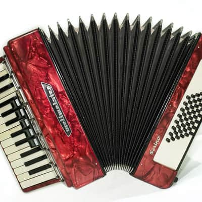 Vintage Weltmeister Serino 48 Bass Lightweight Piano Accordion for Beginners Children Kids, made in Germany Small Accordian with New Straps, 2735 image 2