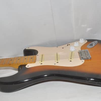 Fender Japan ST57（T）'57 Stratocaster 2-Tone Sunburst Electric Guitar Ref No 7526 image 8