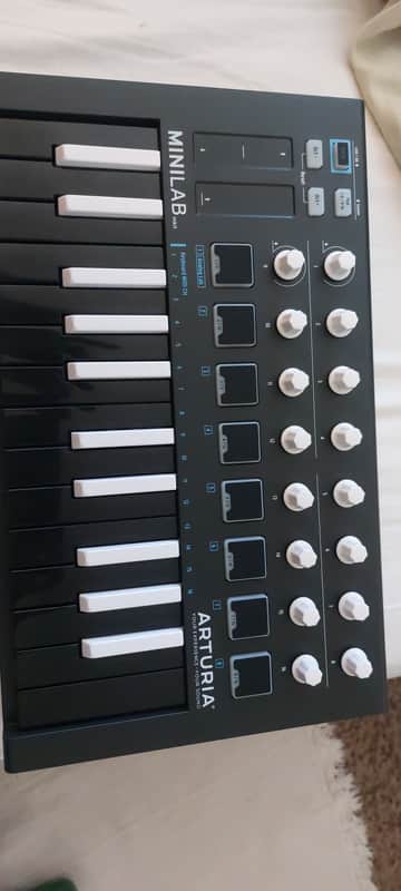 Arturia MiniLab MkII 25-Key MIDI Controller | Reverb