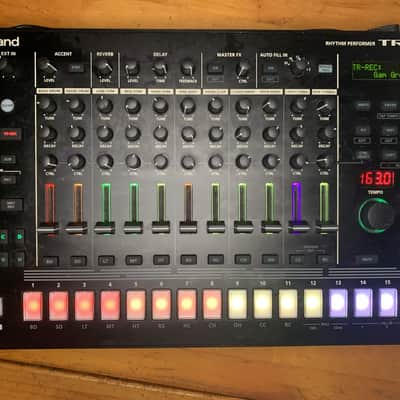 Roland TR-8S AIRA Rhythm Performer with Sample Playback 2018 - Present - Black image 1