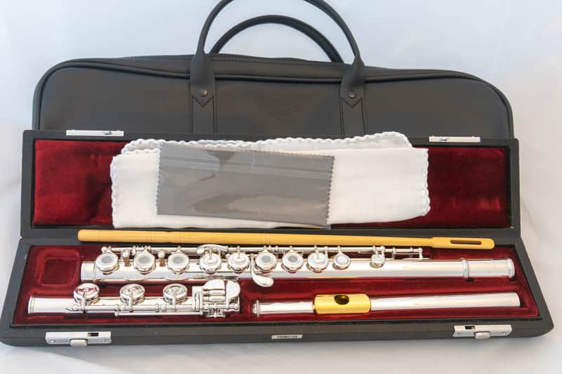 Yamaha YFL-581H (now 687H) Professional Flute All Silver Open-hole *Made in Japan *Cleaned & Serviced image 1