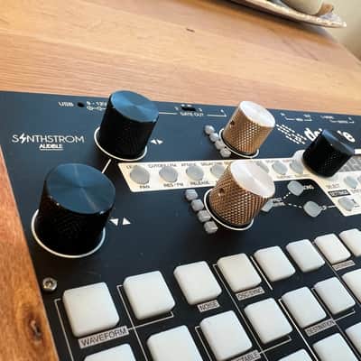 Synthstrom Audible DELUGE - Pristine w/Manual, SD Card, USB & Extra Power Cable image 4