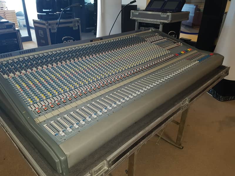 Midas XL3  - 40 inputs , 16 aux. image 1
