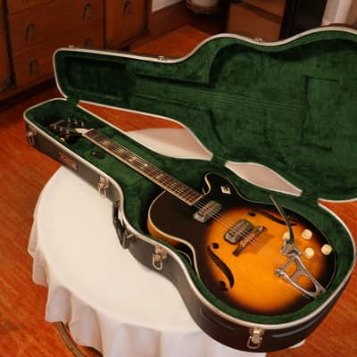 1966 Harmony H70 Meteor with Bigsby - Sunburst image 11