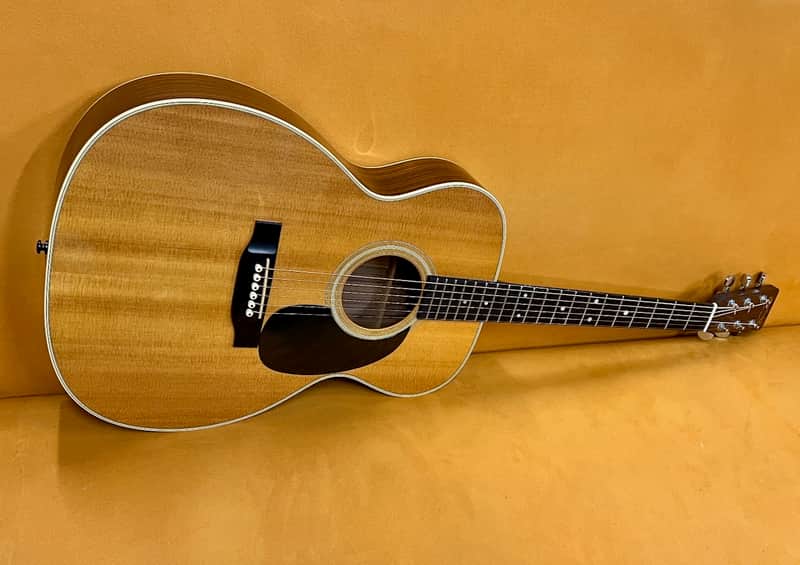 Martin Standard Series 000-28 1993 - 2004 - Natural image 1