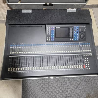 Yamaha LS9-32 DIGITAL MIXER, ROAD CASE WITH DOGHOUSE image 4