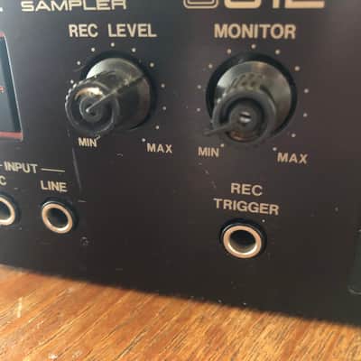 Akai S612 12 Bit MIDI Digital Sampler 1985 - Black image 4