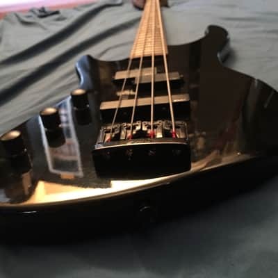 Guild Pilot Bass Left Handed 1986 Black image 5