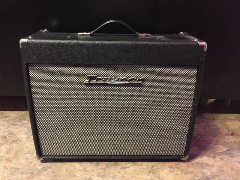 Traynor YCV40 Custom Valve 40-Watt 1x12" Guitar Combo image 1