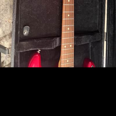 Fender FSR Limited Edition Player Stratocaster HSS with Pau Ferro Fretboard 2017 - 2021 - Candy Red Burst image 4