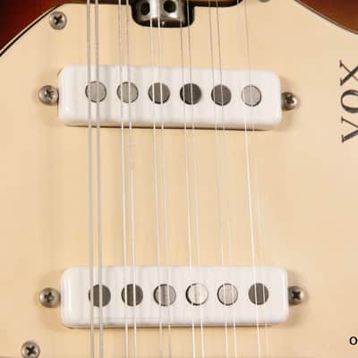 Vox Mando-Guitar 100% Complete 1960s Sunburst image 3