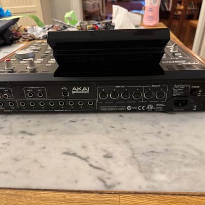 Akai MPC2500: JJOS, XLCD screen, custom wooden case image 9