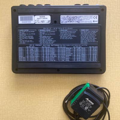 Alesis SR-16 Drum Machine 2010s - Black image 3