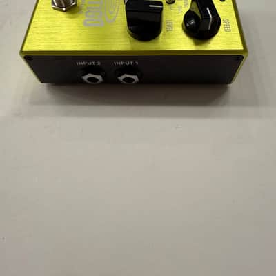 Source Audio SA243 One Series Vertigo Tremolo Guitar Effect Pedal image 4