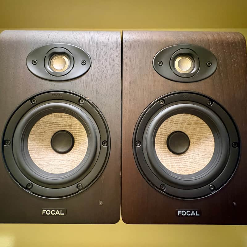 Focal Shape 50 5" Powered Studio Monitors (Pair) 2010s - Wood image 1