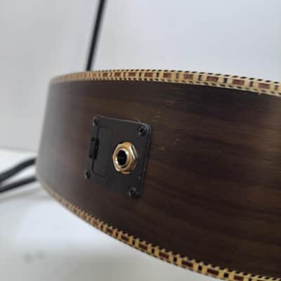 Caramel CB500 4-String Electric Ukulele (China) - Natural image 7