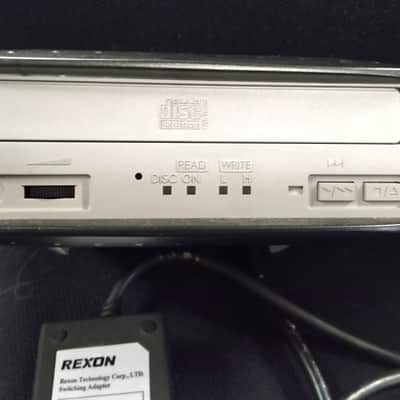 Roland SCSI Optical Drive CD RW image 2