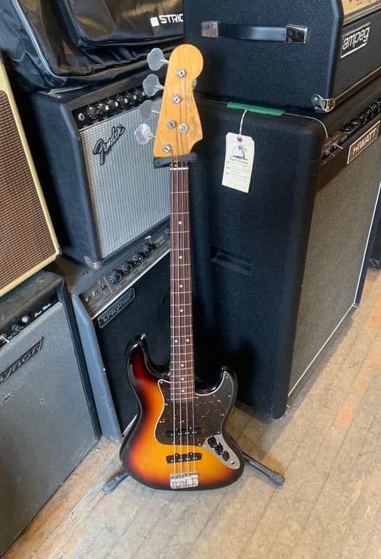 Fender MIJ Traditional 60s Jazz Bass | Reverb Canada