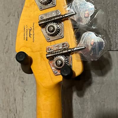 Squier Classic Vibe '70s Jazz Bass by Fender, Natural. Such a Killer Bass, Support Indie Music Shops & Buy Here ! image 14