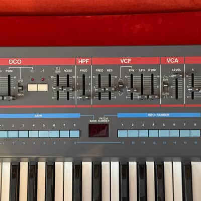 Roland Juno-106 61-Key Programmable Polyphonic Synthesizer 1984 - 1985 - Black image 3