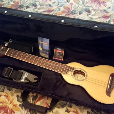 Washburn RO20 Nylon String Rover Travel Guitar - RARE - image 1