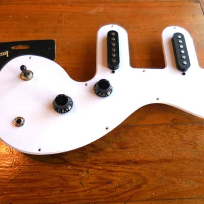 Epiphone Les Paul Melody Maker Complete Pickguard Pickup Rig NEW image 5