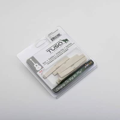 Graphtech TUSQ LQ-9110-10 10-pack compensated acoustic guitar saddles, 2.6mm thi image 3