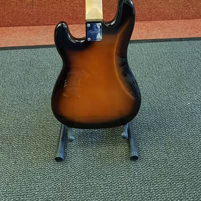 Squier Sonic Precision Bass 2023 - Present - 2-Color Sunburst image 2