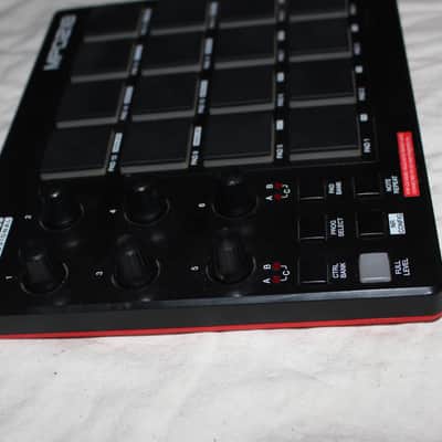Immagine Akai Professional MPD218 - USB MIDI Controller - 3